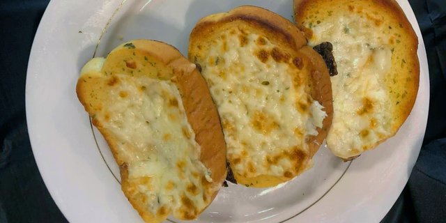 Garlic Cheese Bread