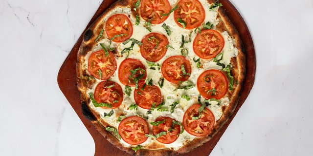 Caprese Pizza