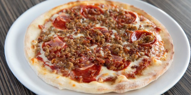 Carne Pizza