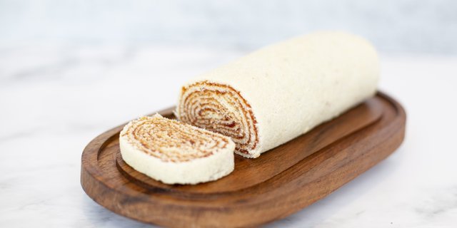 Bolo De Rolo Whole Cake- Dulce De Leche Flavor