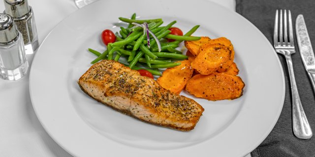 Oven-Roasted Filet of Salmon