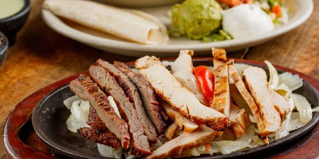 Build-Your-Own Fajitas