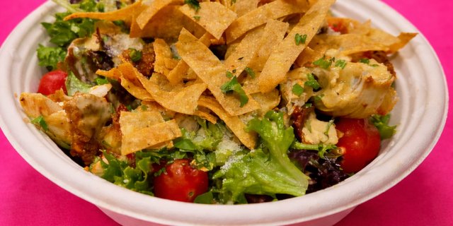 The Hot Chi Salad Box