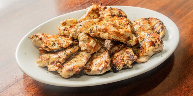 Oak Grilled Chicken Tray