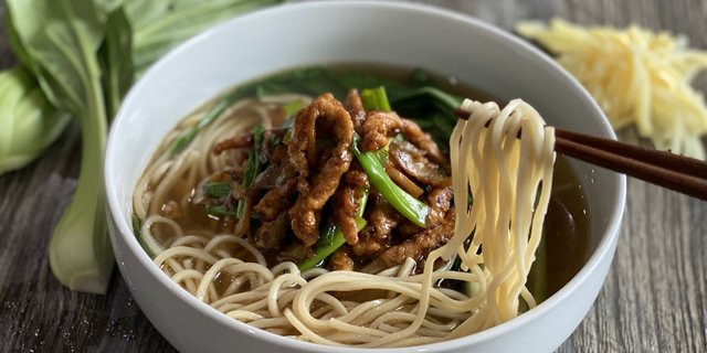 Shredded Pork Noodle Soup