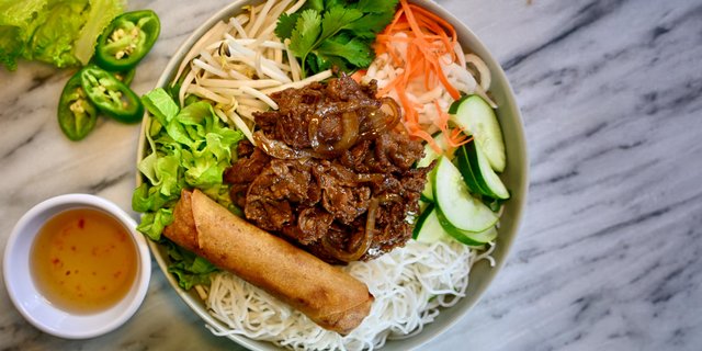 Ribeye Noodle Salad