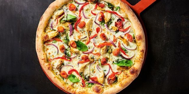 California Classic Pizza
