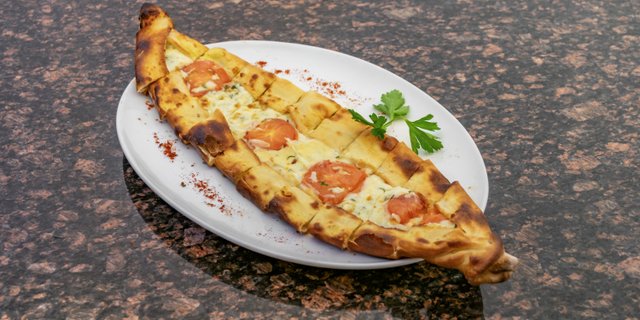 Feta & Mozzarella Pide