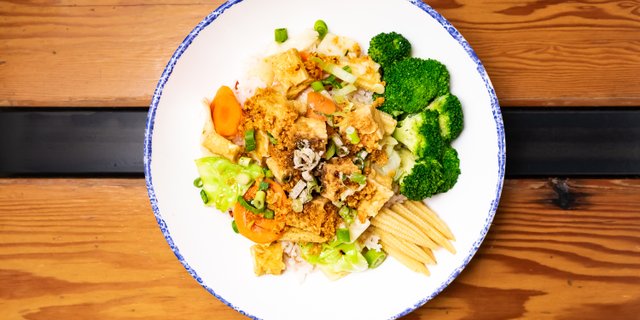 Vegan Khao Haang