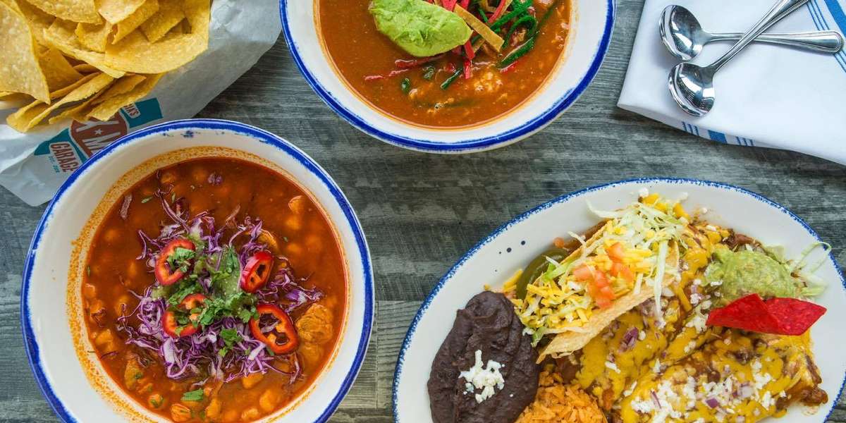 Valencia's Tex-Mex Garage