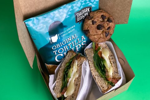 Avocado, Egg White & Spinach Sandwich Boxed Lunch