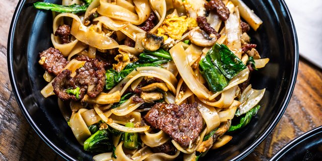 Drunken Noodle Tray