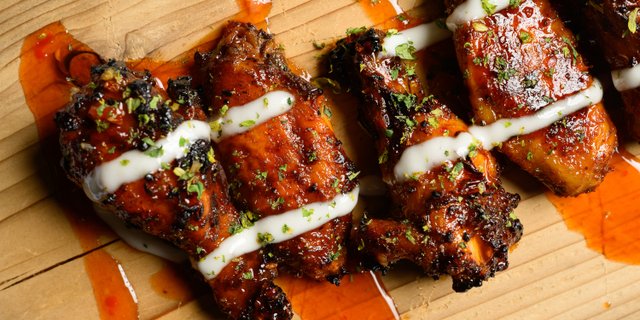 Sweet Hot Chicken Wings