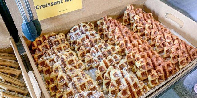 Croissant Waffle Box (Waffle Only)