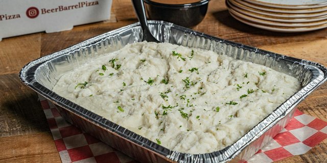 Mashed Potatoes With Gravy