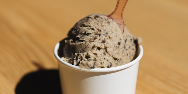 Cookies N Cream Cookie Dough Scoop
