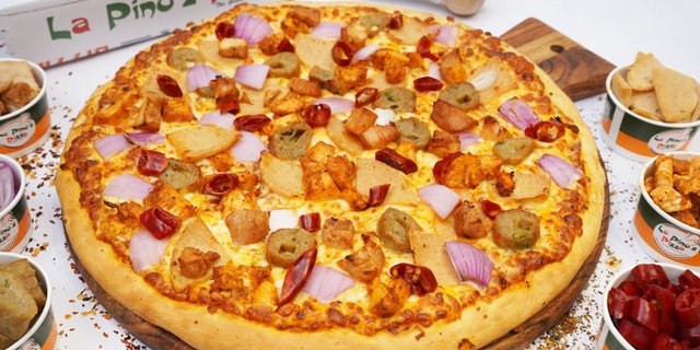 Peri Peri Chicken Pizza