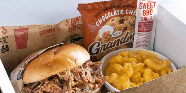 Hot Box Lunch