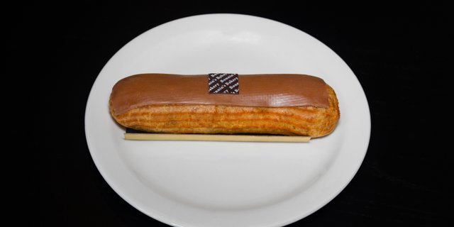 Chocolate Eclair