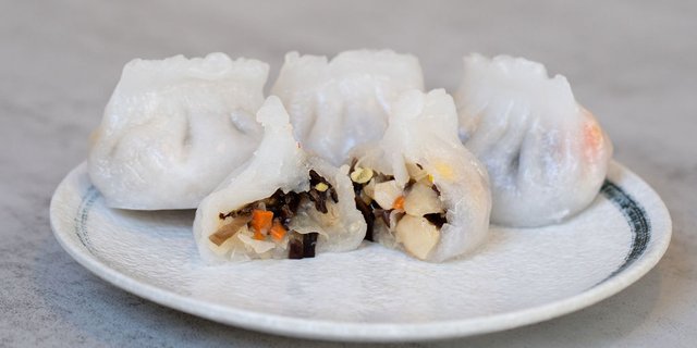 Steamed Vegetarian Gow