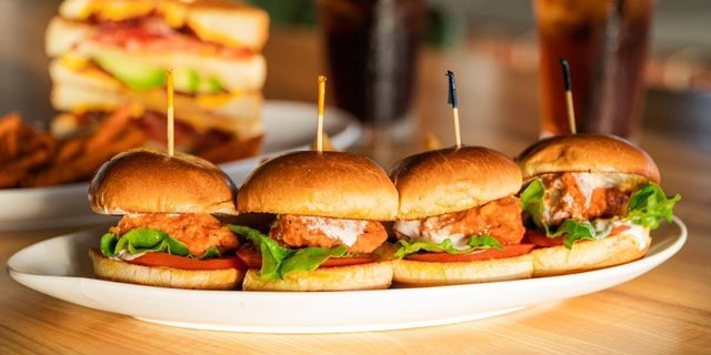 Buffalo Chicken Sliders