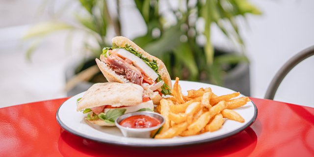 Prosciutto Sandwich