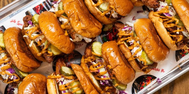 Clucker Sandwich Box