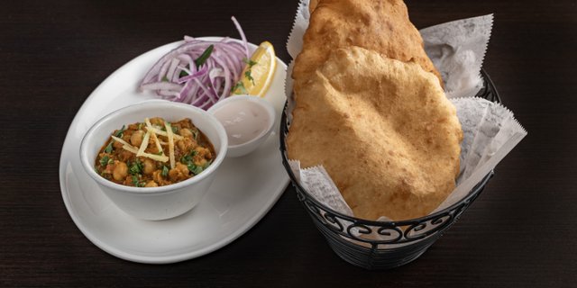 Chole Bhatura