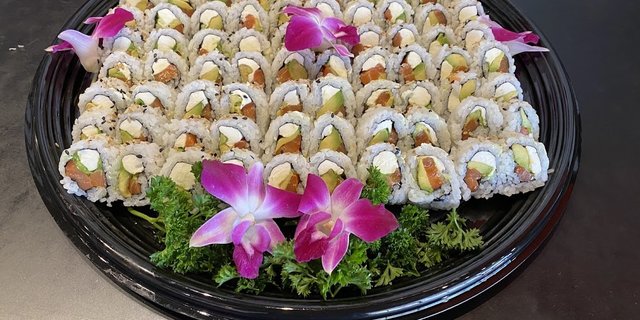 80-Piece Philly Roll Platter
