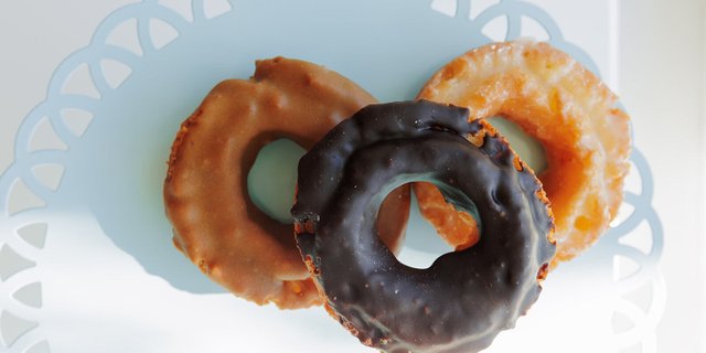 Old-Fashioned Maple Glaze Donut