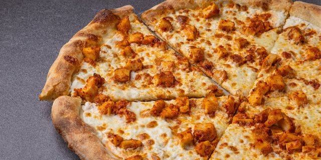 Buffalo Chicken Pie Pizza