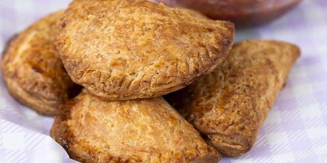 Bacon, Egg & Cheese Breakfast Empanadas