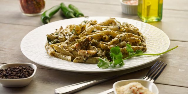Palak Paneer Pasta Twist