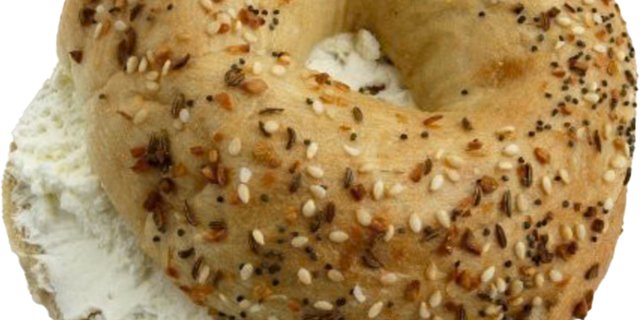 Everything Bagel w/ Cream Cheese