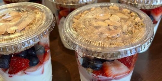 Yogurt Parfait Cup