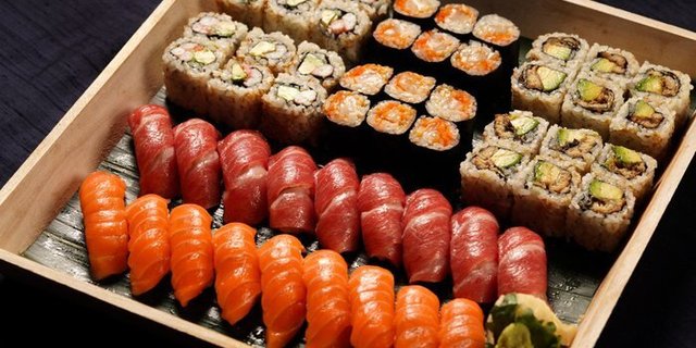 Premium Combination Platter