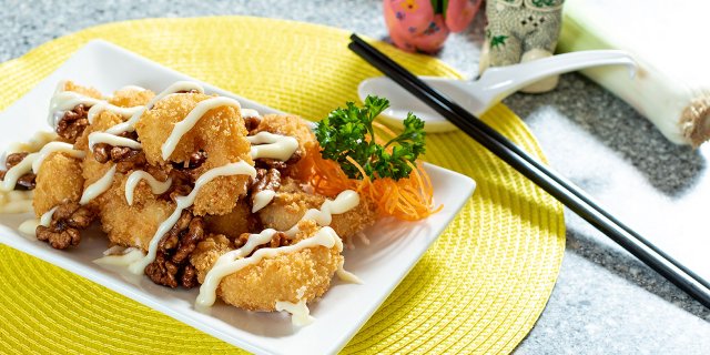 Golden Shrimp w/ Honey Walnut