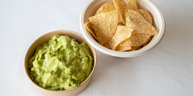 Chips & Guacamole
