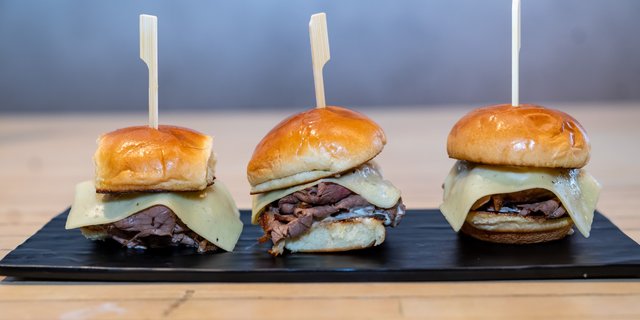 Prime Rib Sliders