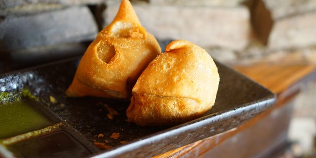 Vegetable Samosa