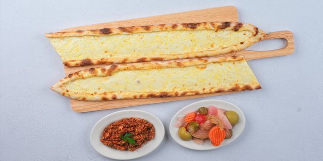 Cheese Pide