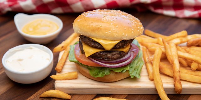Double Cheeseburger