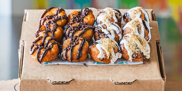 12 Mini Donuts