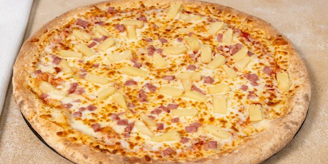 Hawaiian Pizza