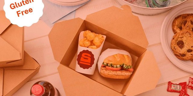 Gluten-Free Chicken Smash® Burger Boxed Lunch