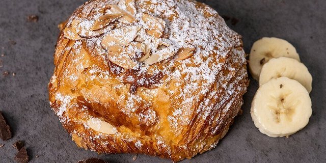 Banana Chocolate Croissant