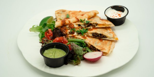 Quesadilla w/ Meat