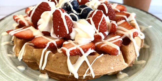 Tutti Frutti Waffle