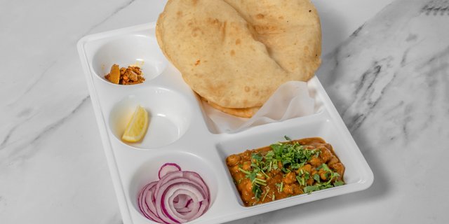 Chole Bhatoore