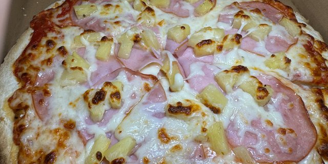 Hawaiian Pizza